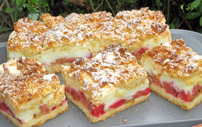 Najlepsze  CIASTO KRUCHE Z RABARBAREM I BUDYNIOWĄ PIANKĄ, zawsze się udaje, łatwe i pyszne+FILM