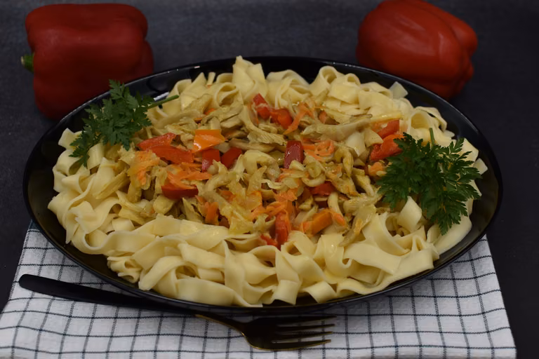 Tagliatelle z boczniakami