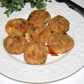 Pieczone kulki ziemniaczane z serem