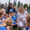 Oficjalny debiut Marty Nawrockiej. Pierwsza Dama RP wsparła piłkę nożną kobiet!