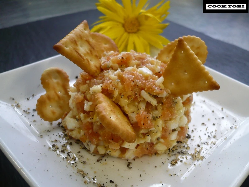 Imprezowa pasta łososiowo - serowa