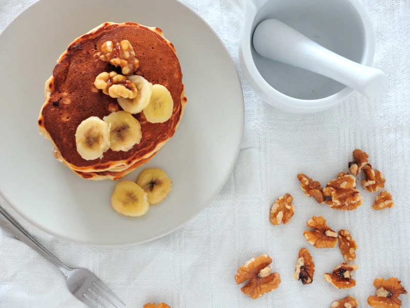 Pancakes z Orzechami i Bananami