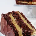 Dekadencki tort czekoladowo-krówkowy