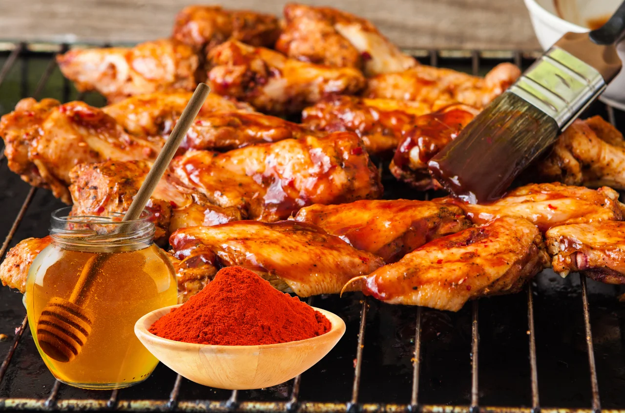 Tajemnica perfekcyjnych skrzydełek z grilla? Wszystko zależy od sosu!