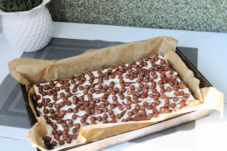 CIASTO NESQUIK BEZ PIECZENIA, KTÓRE ZROBISZ W 15 MINUT