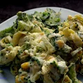 Sałatka z tortellini i brokułami