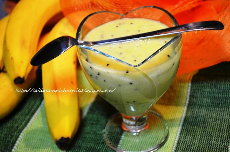 Smoothie ananas , kiwi i banan -lekkie orzeźwienie