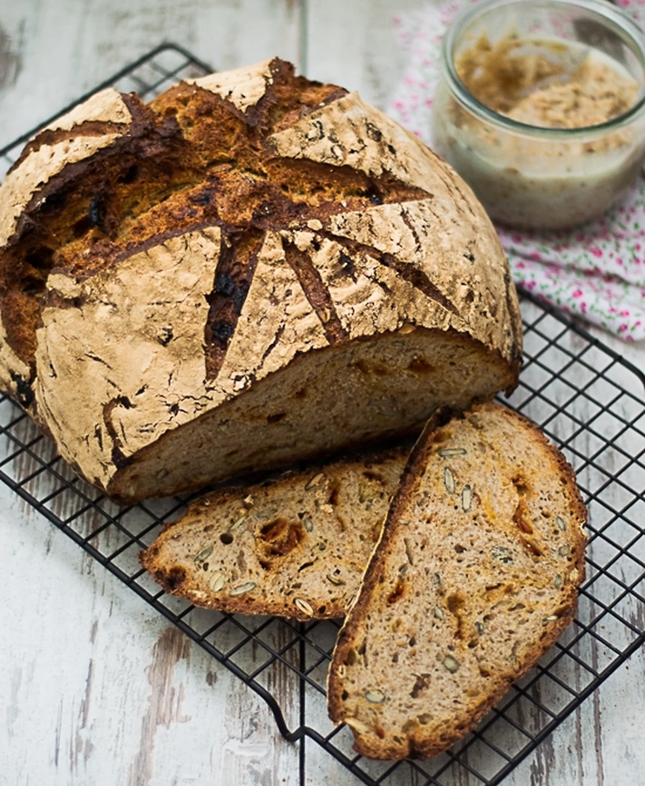 Chleb pszenno- żytni na zakwasie z superfoods
