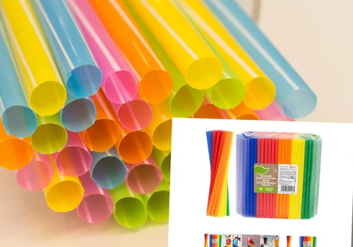 Wystarczyło zmienić jedno słowo? Sprzedawcy celowo omijają zakaz jednorazowych sztućców?