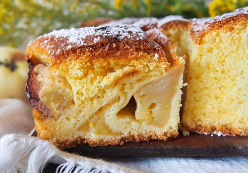 Maślane, ucierane ciasto z jabłkami
