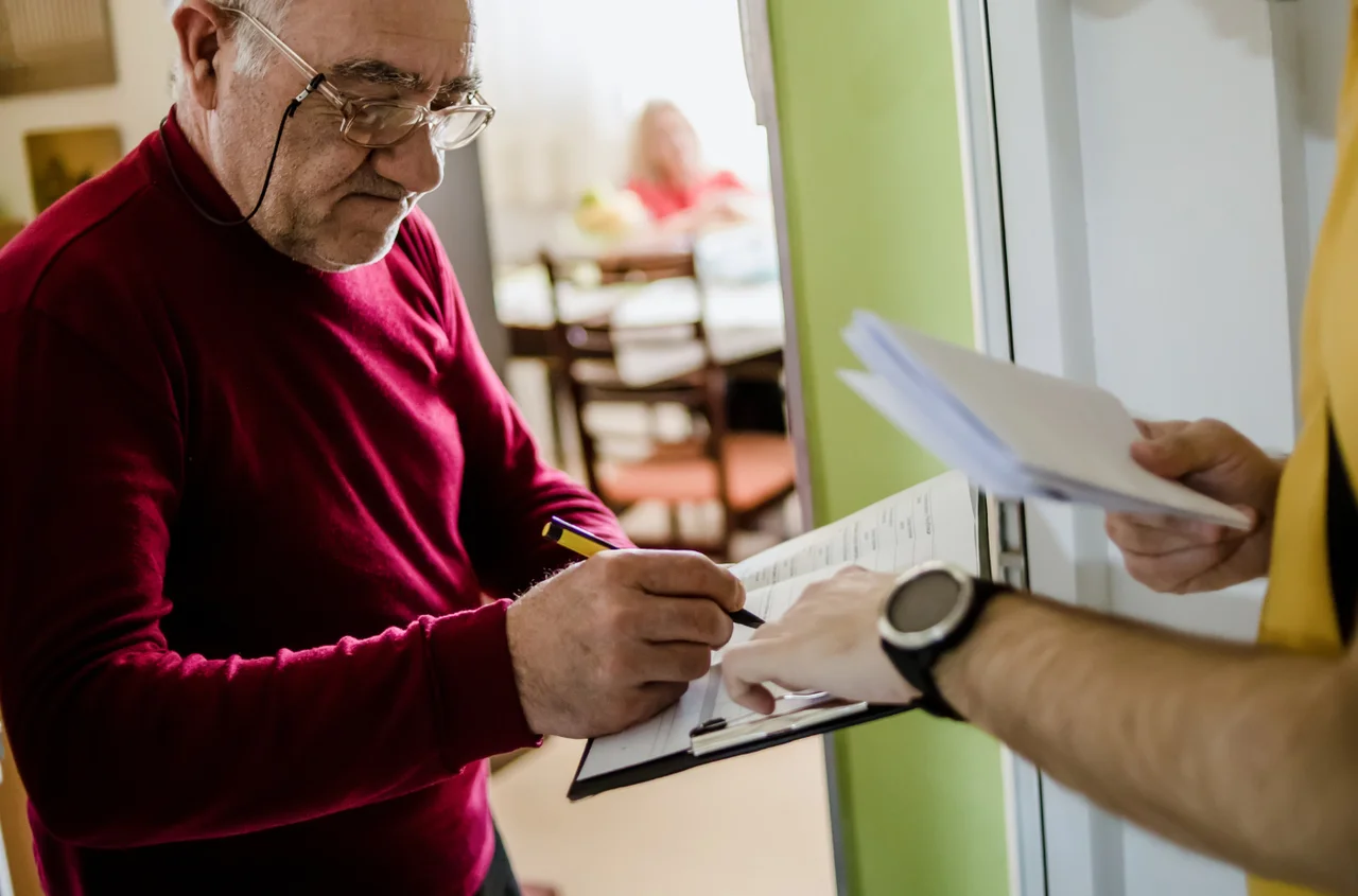 Wcześniejsza wypłata emerytur! Poczta Polska rozpoczęła przyśpieszone procedury