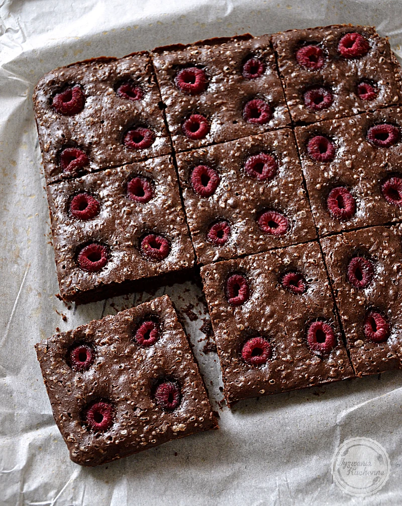 Brownie z malinami