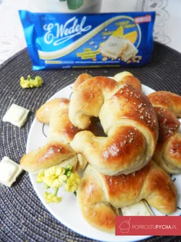 Rogaliki drożdżowe