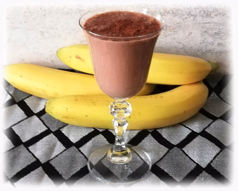 Koktaj bananowo-kakaowy