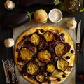 Pizza z bakłażanem i dwoma rodzajami cebuli - przepyszna :)