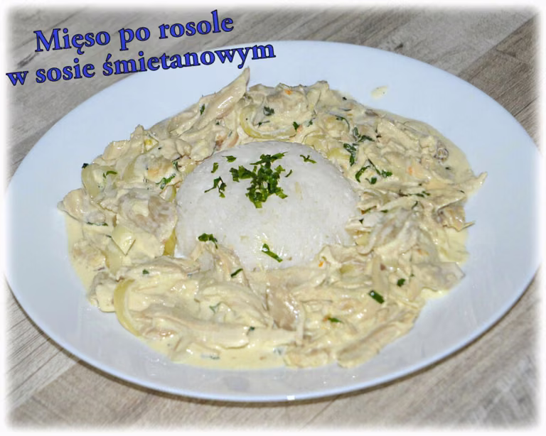 Mięso po rosole w sosie śmietanowym – Kulinarne S.O.S.