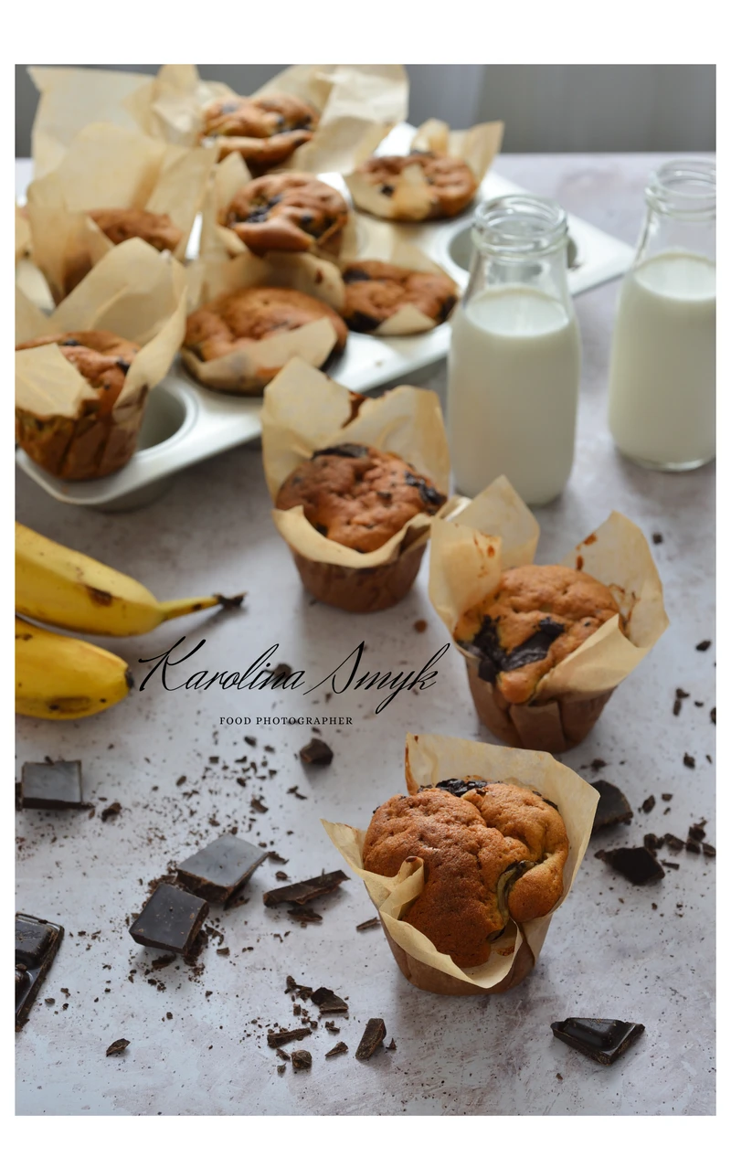 MUFFINKI Z BANANAMI I CZEKOLADĄ