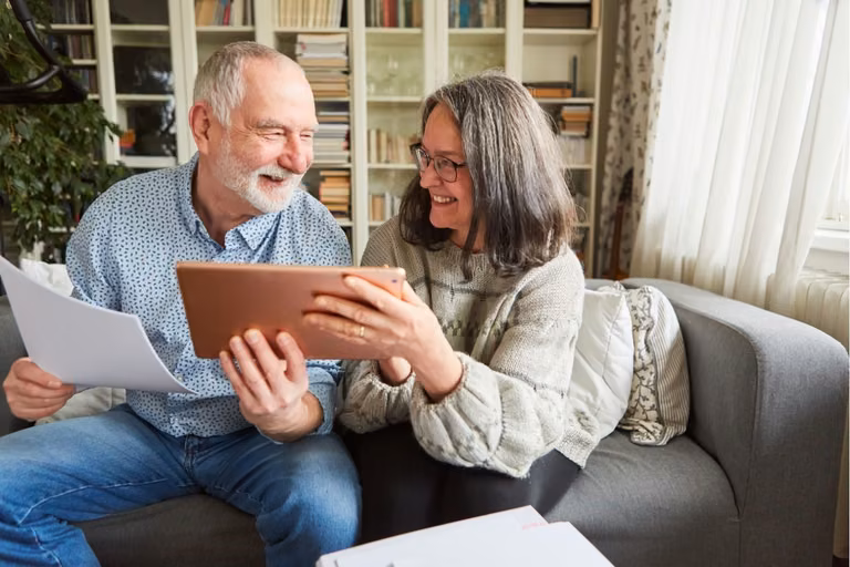 Zniżki dla seniorów, o których warto wiedzieć! Kiedy i komu się należą?