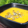 Orientalna zupa z pieczonej dyni