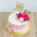 Tort waniliowo-malinowy