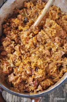 Bigos pieczony - Kardamonowy