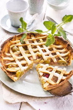 TARTA Z RABARBAREM