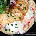 Omlet z surimi i mozzarellą