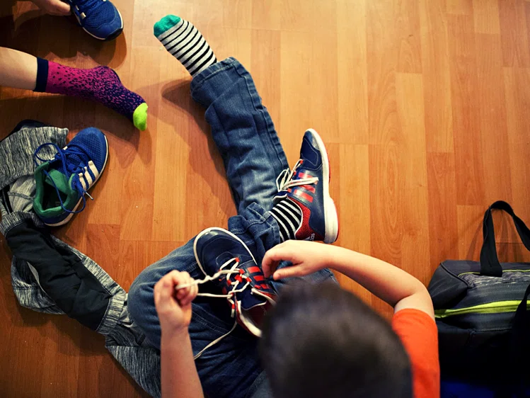 Zdjęcie Sportowe czy eleganckie – wybierz idealne buty dla chłopca #1