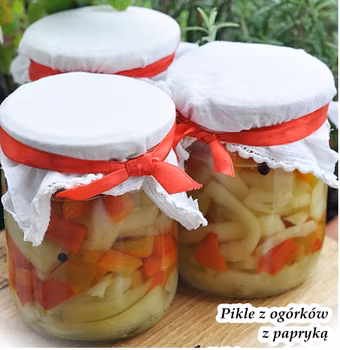 Pikle z ogórków z papryką