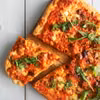 Pizza margherita na spodzie orkiszowym