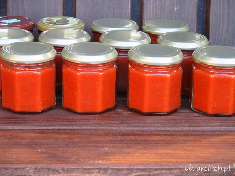 Ketchup z cukinii i pomidorów