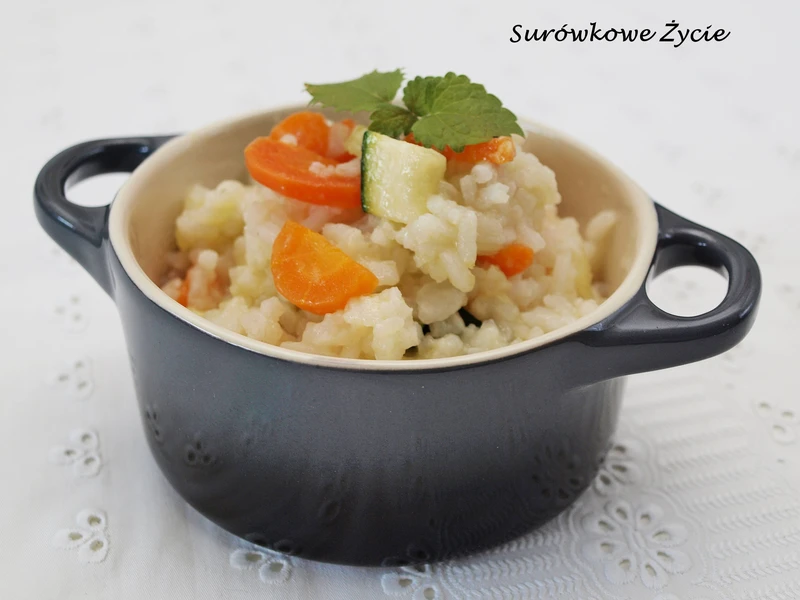 Risotto z marchewką i cukinią