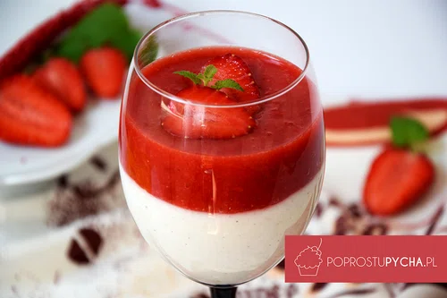 FIT, LEKKI, PYSZNY DESER JOGURTOWO-TRUSKAWKOWY! <3