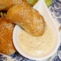 Serowy dip z bazylią – do pieczonych pierożków, do nachos, krakersów