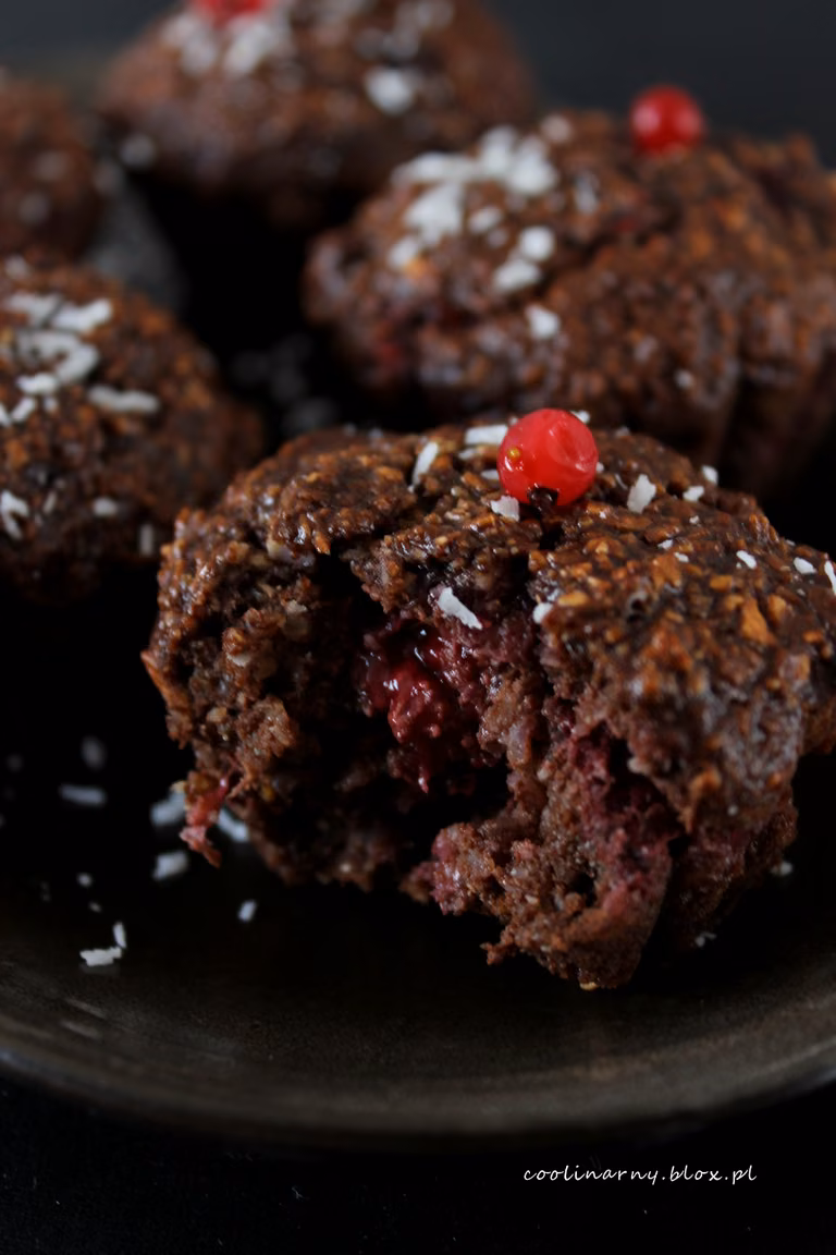 Muffinki bez mąki - z kakao i malinami