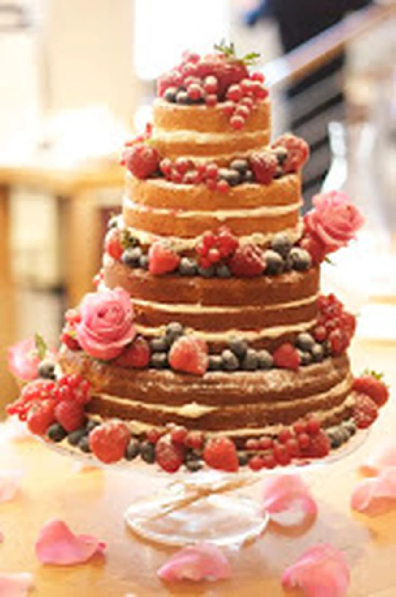 Piękny tort ślubny