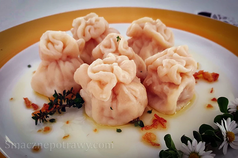 CHINKALI-GRUZIŃSKIE PIEROŻKI