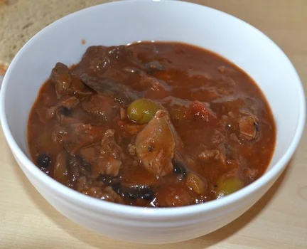 Gulasz wołowy z pieczarkami