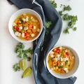 ZUPA KOKOSOWA Z TOFU I CIECIERZYCĄ