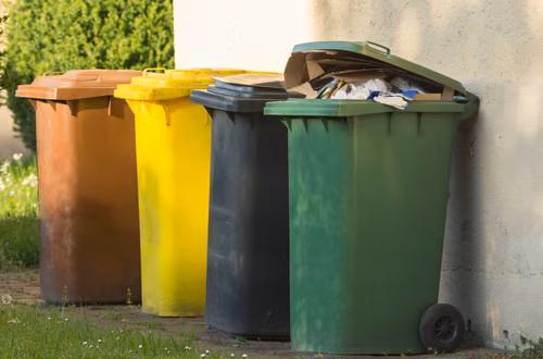 Zawiadomienia już trafiają do skrzynek. Od 1 kwietnia kolejne podwyżki za wywóz śmieci!