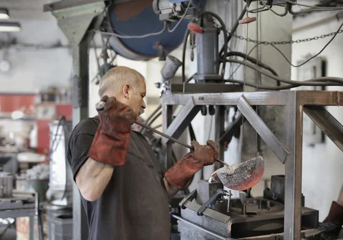 Dzień Hutnika: Święto Przemysłu i Tradycji