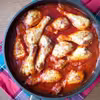 Kurczak z pieczarkami w pomidorach