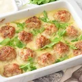 Pieczone klopsiki pod beszamelem
