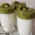 Deser jogurtowy z kiwi