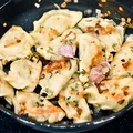 Pierogi wegetariańskie z soczewicą i pieczarkami