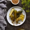 Szybkie ogórki w occie z kurkumą