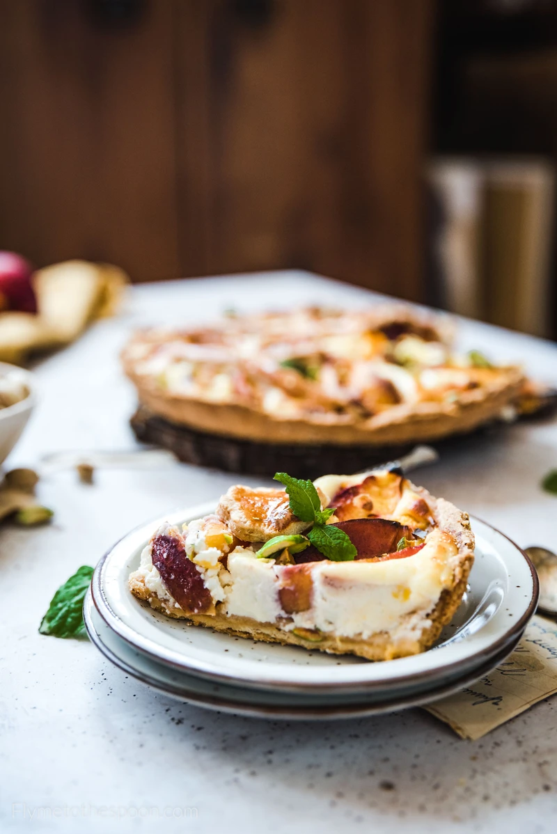 Tarta z brzoskwiniami i ricottą