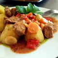 Aromatyczny gulasz paprykowy