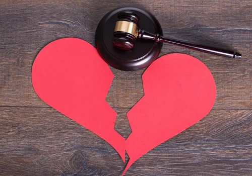 Rozwód: Jakie dowody może dopuścić sąd? Te elementy mogą zadecydować o wyroku!