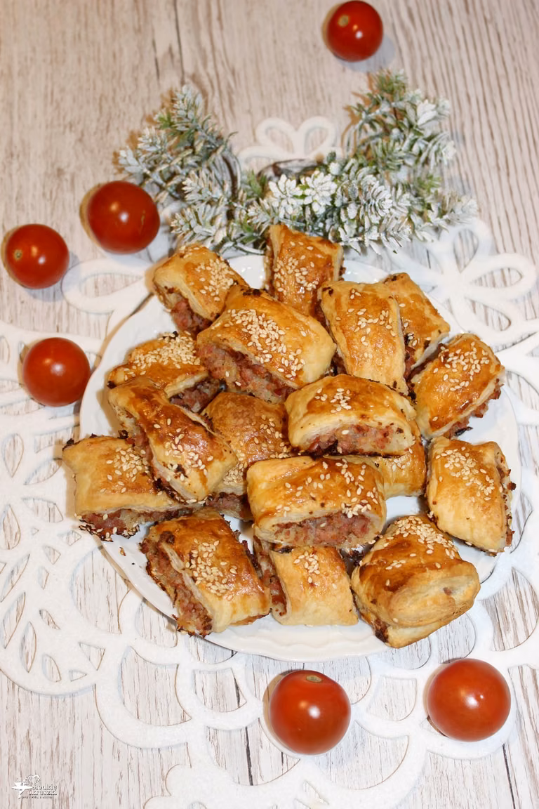 Szybkie paszteciki z mięsem i kapustą